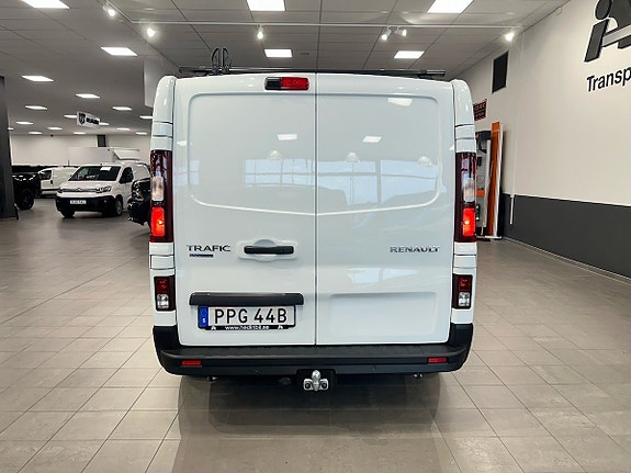 Renault Trafic 10 of 11