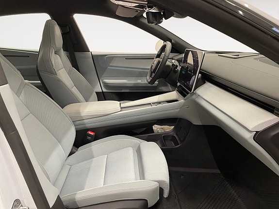 Polestar 4 14 of 25