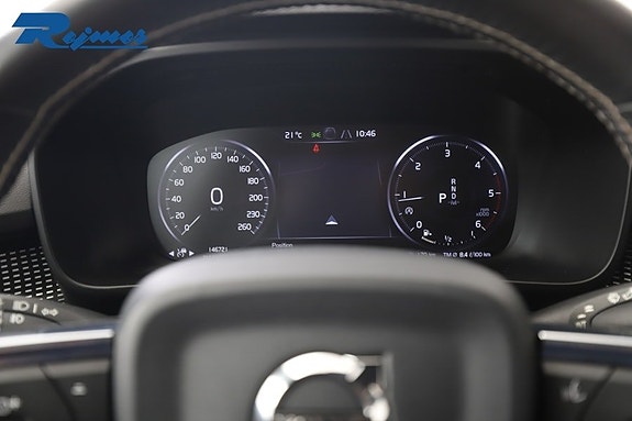 Volvo XC40 10 of 19