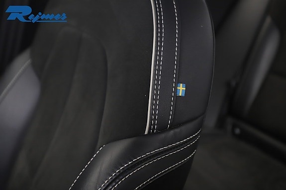 Volvo XC40 13 of 19