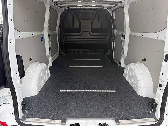 Volkswagen Transporter 7 of 10