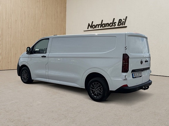Volkswagen Transporter 3 of 5