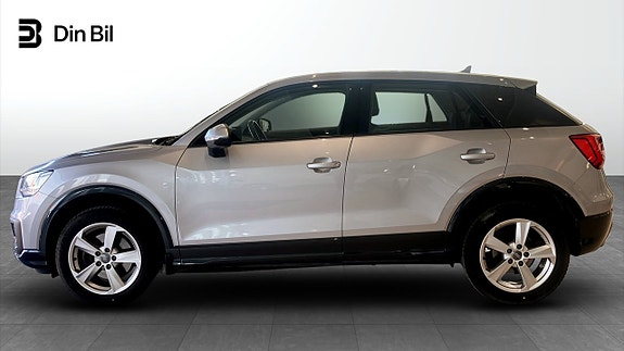 Audi Q2 2 of 5