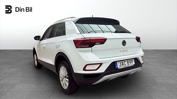 Volkswagen T-Roc 3 of 5