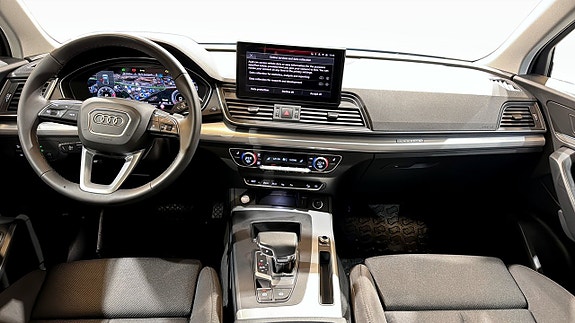 Audi Q5 10 of 21