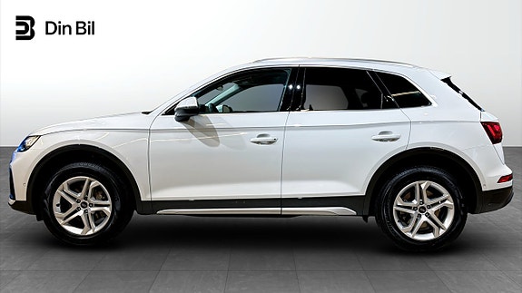 Audi Q5 2 of 5