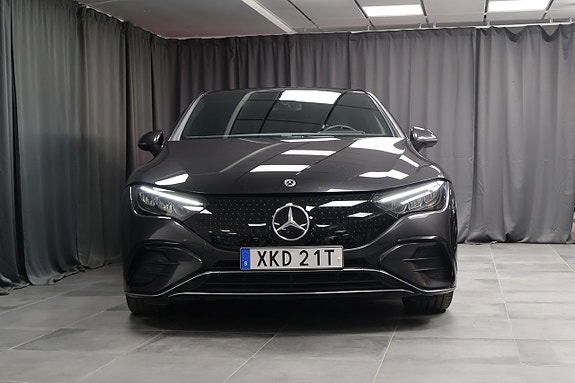Mercedes-Benz EQE300 3 of 5