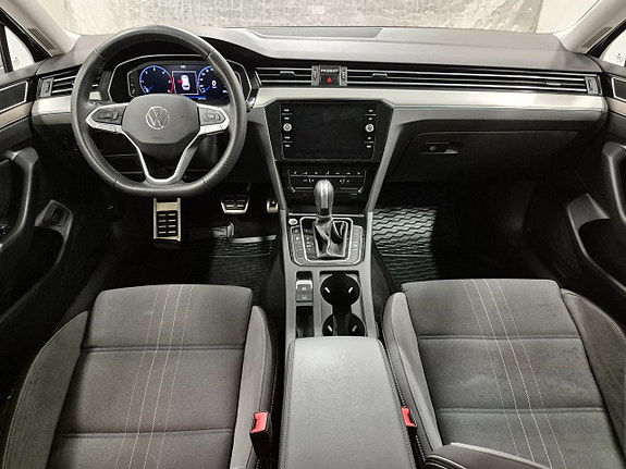 Volkswagen Passat Alltrack 6 of 12