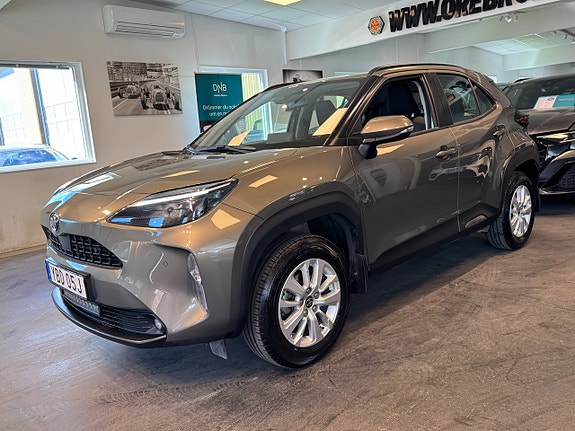 Toyota Yaris Cross 2 of 5