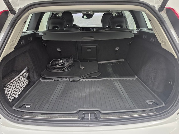 Volvo V60 9 of 11