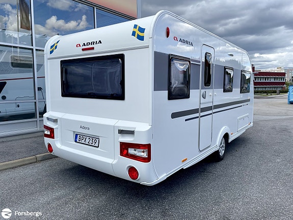 Adria ADORA 482 LU // Långbäddar // Golvvärme 3 of 16