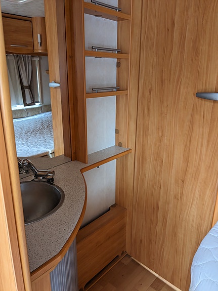 Adria Adora 562 UP 3 of 7