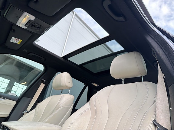 BMW X5 15 of 17