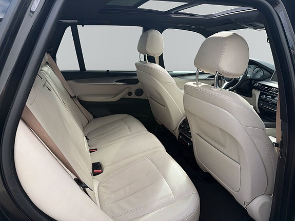 BMW X5 8 of 17