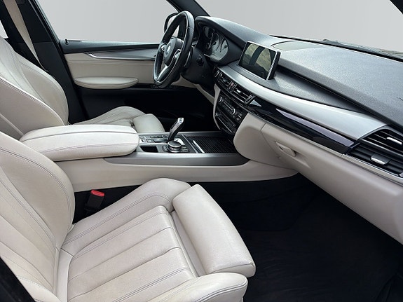 BMW X5 10 of 17