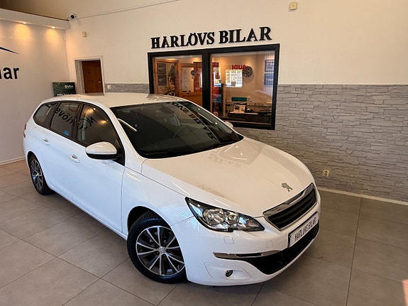 Peugeot 308 SW 9 of 15