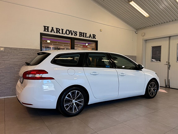 Peugeot 308 SW 5 of 15
