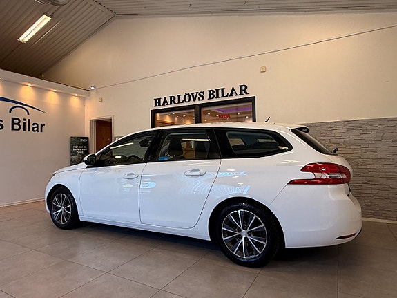 Peugeot 308 SW 4 of 15