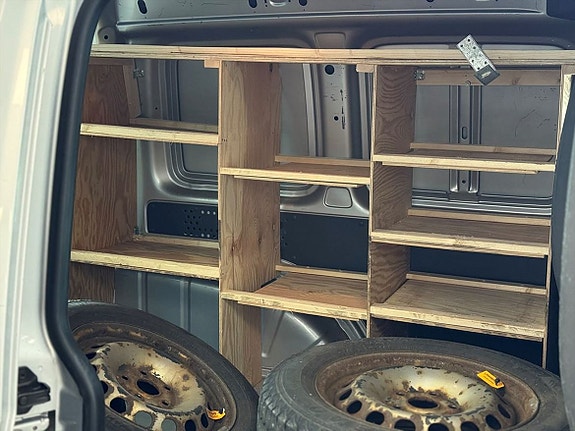 Volkswagen Caddy 18 of 19