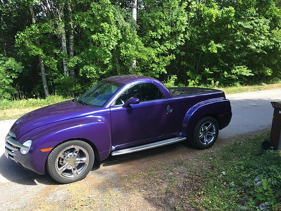 Chevrolet SSR 12 of 12
