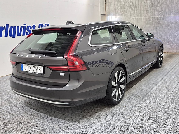 Volvo V90 4 of 11
