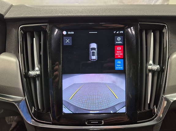 Volvo V90 8 of 12