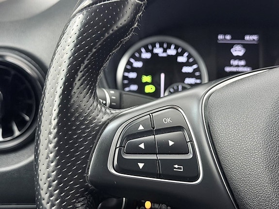 Mercedes-Benz Vito 110 16 of 26