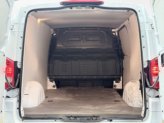 Mercedes-Benz Vito 110 26 of 26