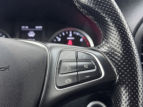 Mercedes-Benz Vito 110 17 of 26
