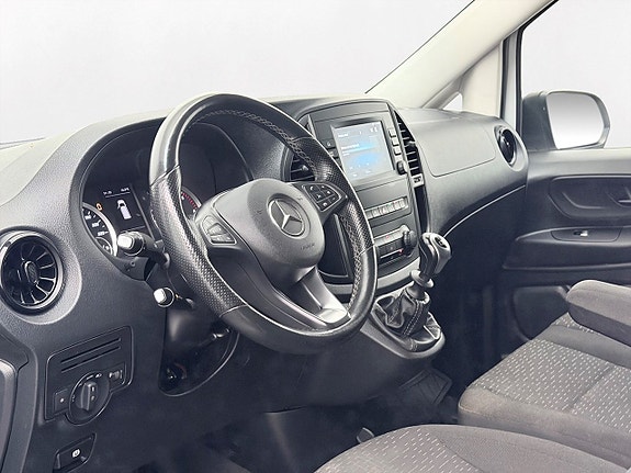 Mercedes-Benz Vito 110 13 of 26