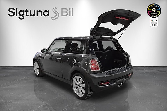 MINI Cooper S 12 of 23
