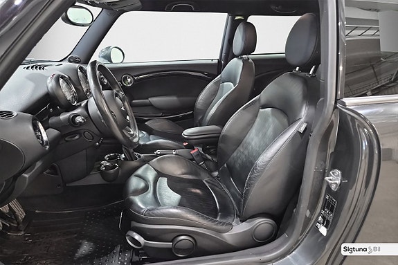 MINI Cooper S 9 of 23