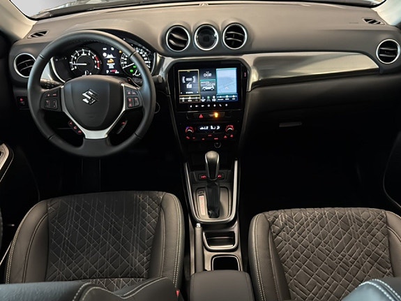 Suzuki Vitara 10 of 16