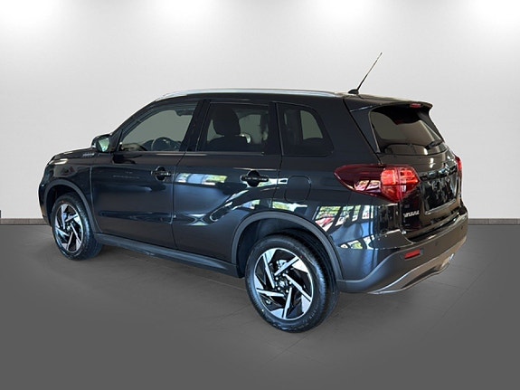 Suzuki Vitara 3 of 16