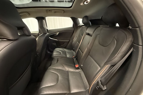 Volvo V40 Cross Country 9 of 9