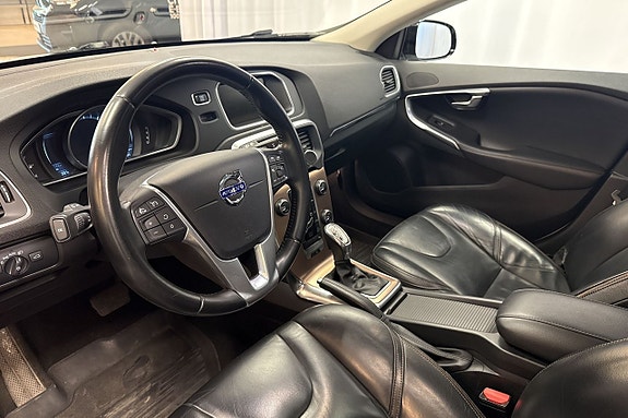 Volvo V40 Cross Country 7 of 9