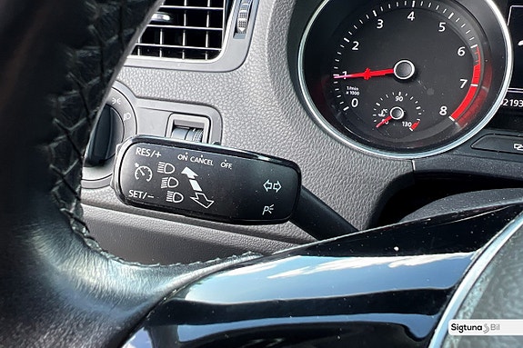 Volkswagen Polo 17 of 25