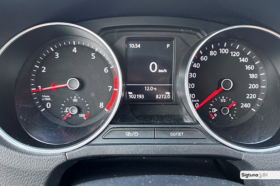 Volkswagen Polo 25 of 25