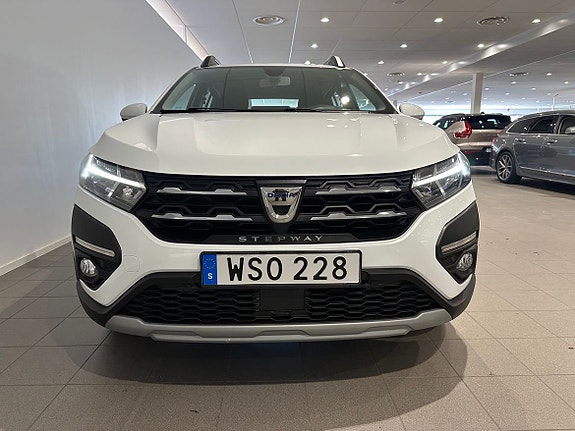 Dacia Sandero Stepway 2 of 5