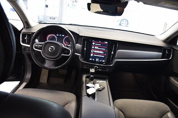 Volvo V90 6 of 8