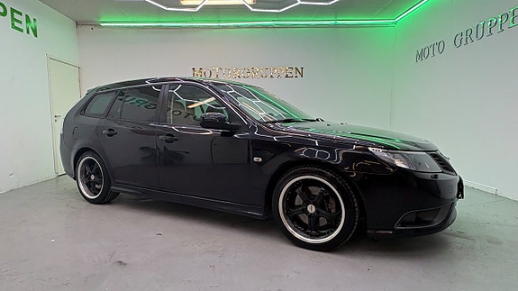 Saab 9-3 4 of 5