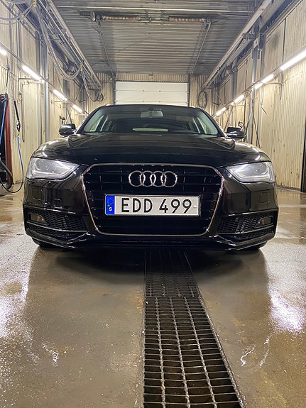 Audi A4 3 of 5