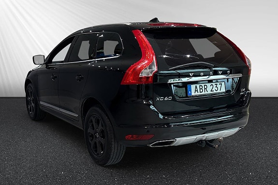 Volvo XC60 4 of 24
