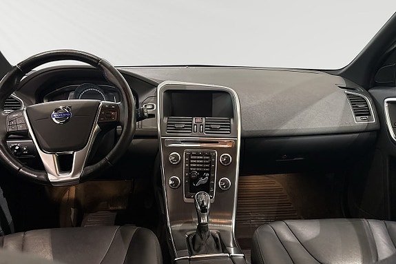 Volvo XC60 9 of 24