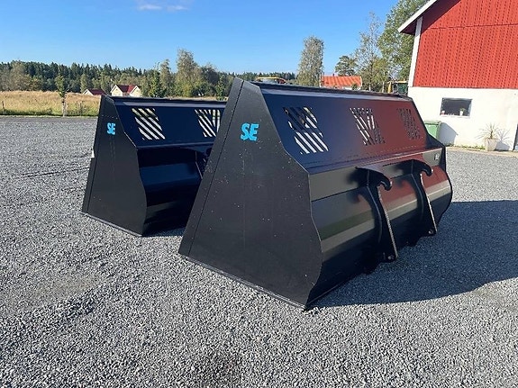SE Equipment  Lättmaterialskopor / Snöskopor rejäla 5,6,7 ku 2 of 2