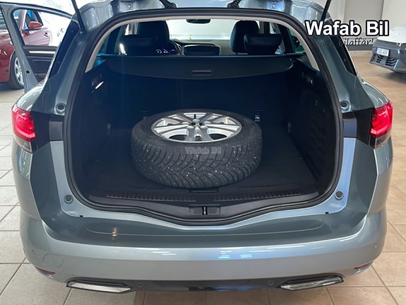Renault Megane 14 of 14