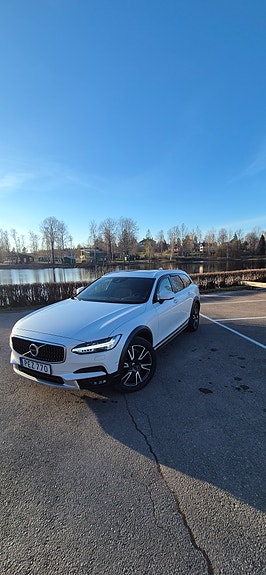 Volvo V90 Cross Country 10 of 15