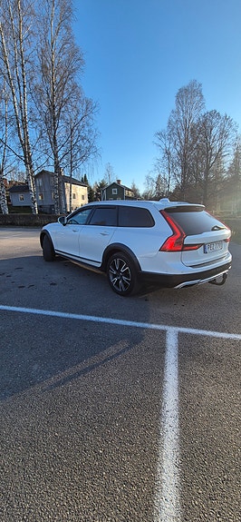 Volvo V90 Cross Country 5 of 5