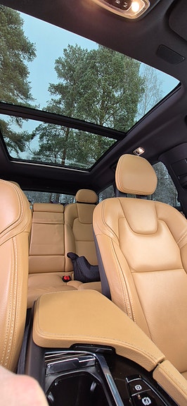 Volvo V90 Cross Country 9 of 15