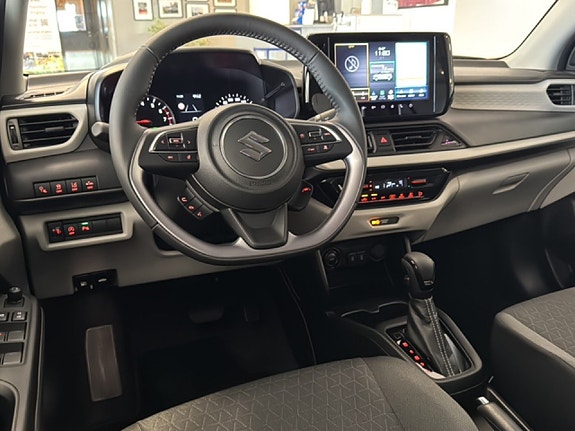Suzuki Swift 11 of 16